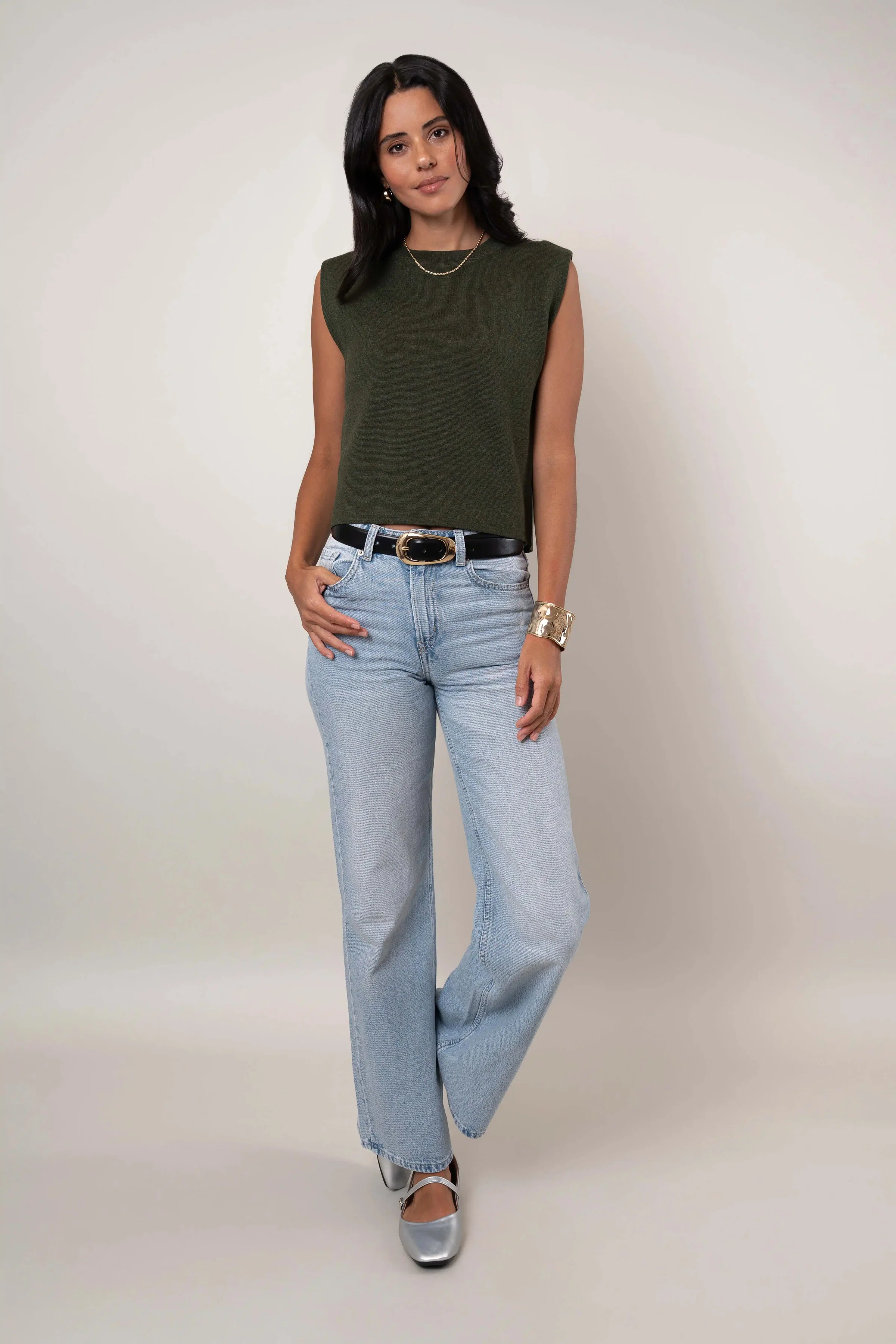 The Sleeveless Crewneck Top - Image 3